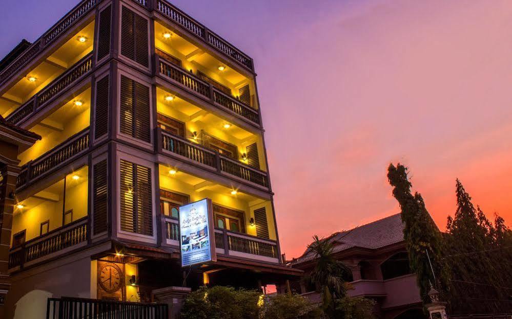 160 Angkor Villa Сіємреап Екстер'єр фото